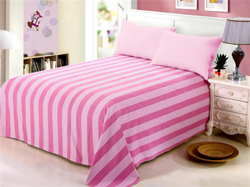 Best Bedding Set Colors to Pair with a Gray Bed Frame