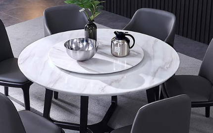 What Size Round Table Do You Need for Comfortable Dining with 10 Guests