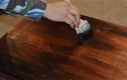Old Furniture Makeover: Choosing the Perfect Paint for Renovation