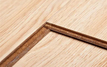 Choosing Between Composite and Solid Wood Flooring: A Detailed Comparison