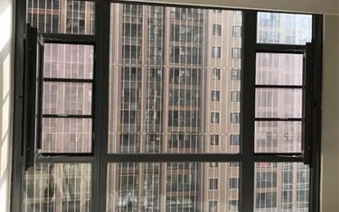 Is Sleeping with Windows and Doors Closed Dangerous