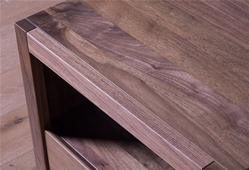 The Advantages of North American Black Walnut Furniture: Style and Durability