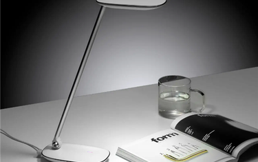 Why Does My Desk Lamp Flicker? Common Causes and Solutions