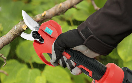 Elevate Your Gardening Game: Discover the Power of Reliable and Efficient Pruning Shears