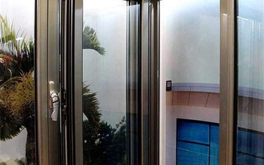How Thick Should Broken Bridge Aluminum Doors and Windows Be for Balconies